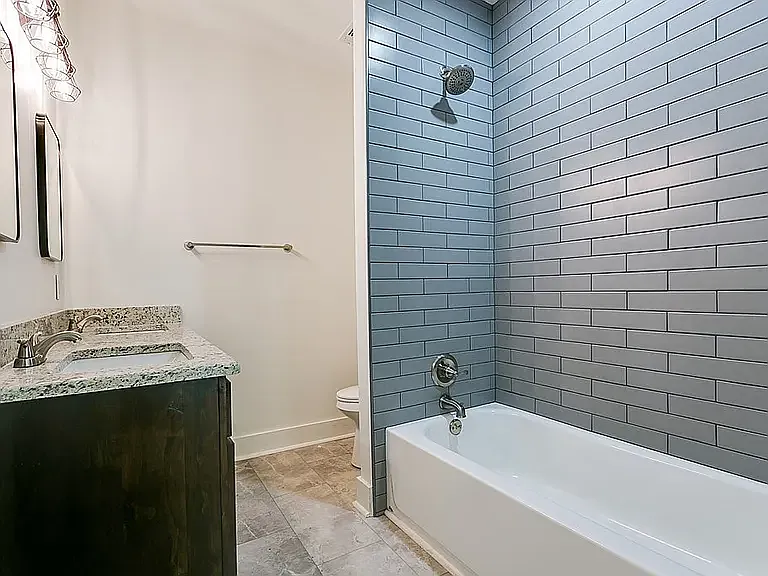 2 bed, 1284 sqft, $1,800 — Photo 4
