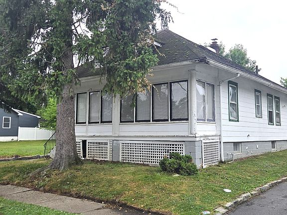 4th image of 117 Browning Ave