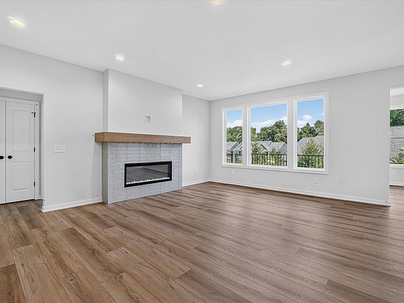 5th image of 3704 Marabella Pl