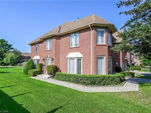 502 Barton St #45, Hamilton, ON L8E 5B5