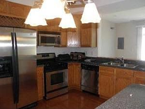 3rd image of 2087 Limestone Ln