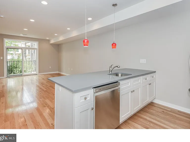 1735 Brandywine St #2 — Photo 10