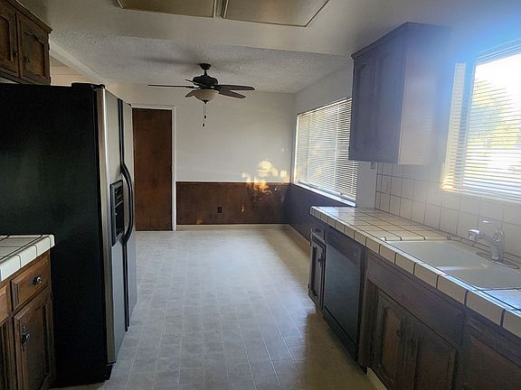 5th image of 560 Ark Way #6960