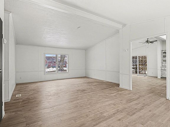 5th image of 27286 Nelson Ave
