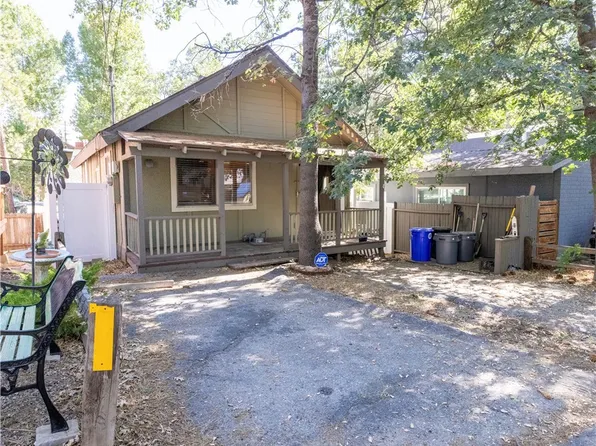 32905 Chipmunk Ln, Arrowbear Lake, CA 92382