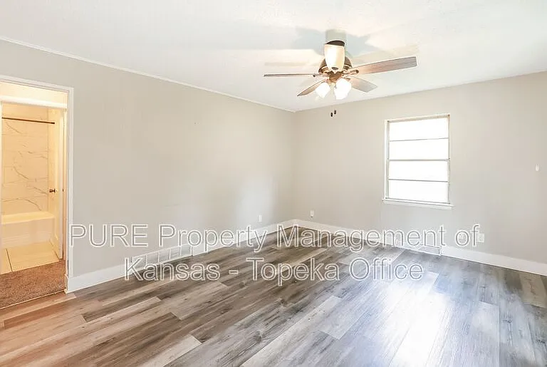 2416 SW 25th Dr — Photo 6