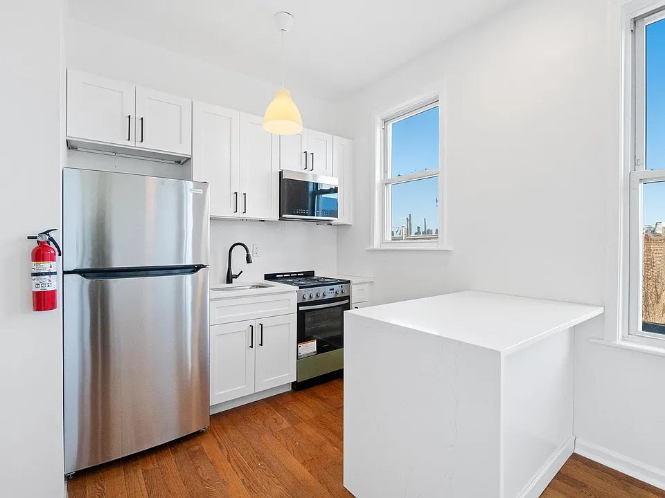 804 Palisade Ave #2