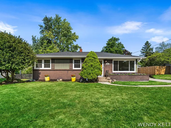3404 Fuller Ave SE, Grand Rapids, MI 49508