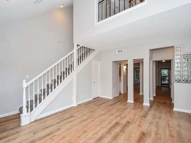 3010 Helena St — Photo 8
