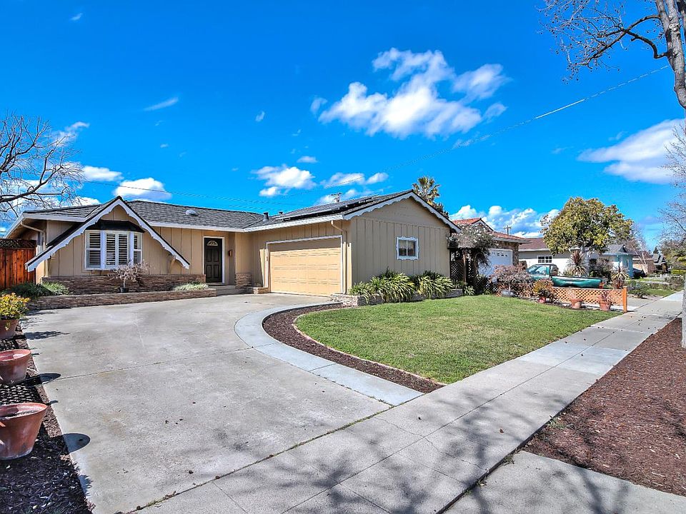 1st image of 943 Camellia Way