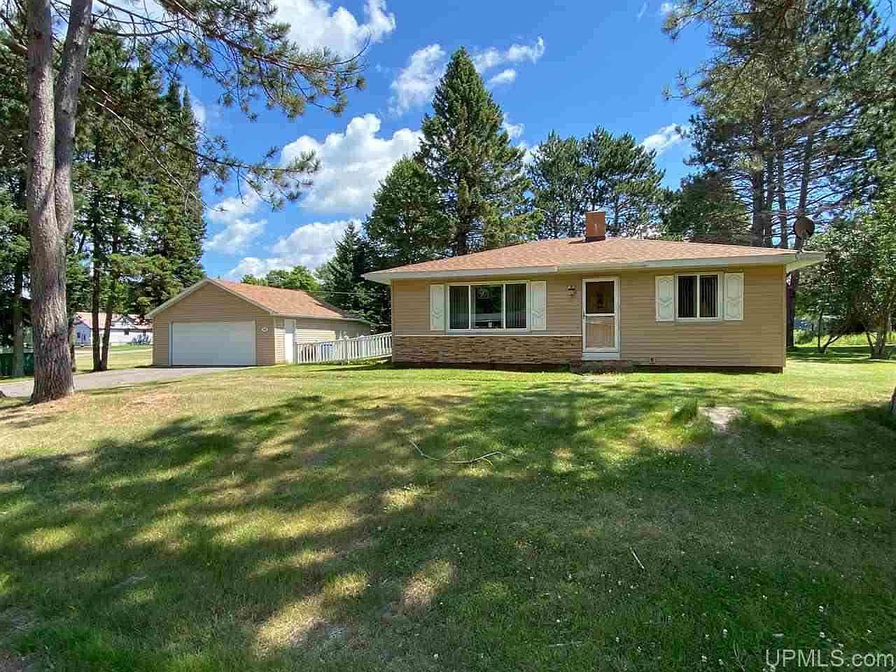 324 W 4th St, Caspian, MI 49915 Zillow