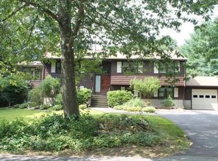 91 Tadmuck Rd, Westford, MA 01886