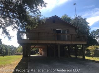 106 Possum Ln, Fair Play, SC 29643