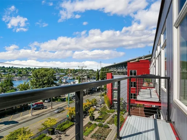 2960 Eastlake Ave E APT 411, Seattle, WA 98102