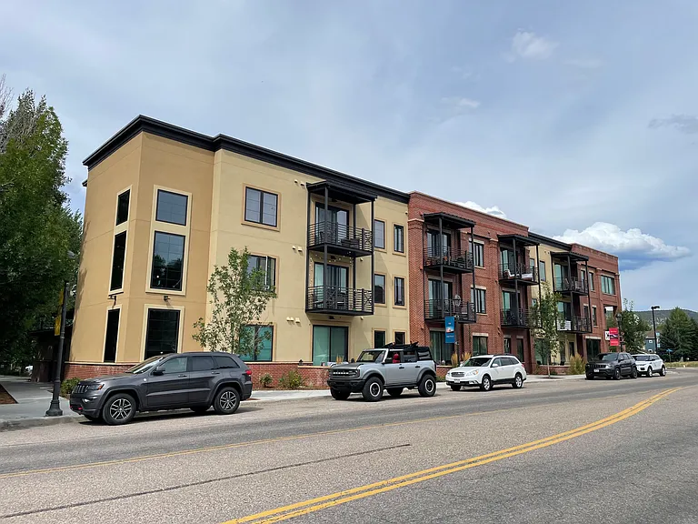 1203 Capitol St — Photo 20