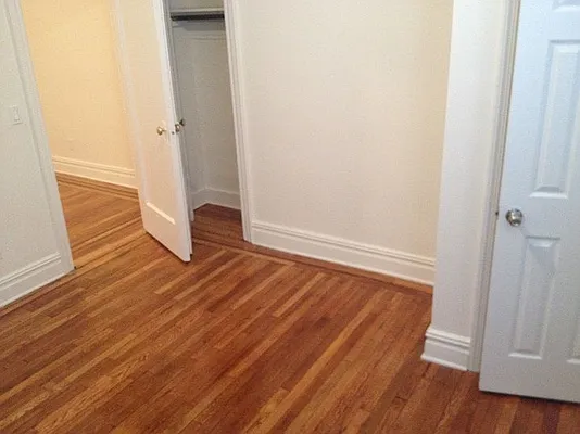 Rented by Metroline Realty | media 10