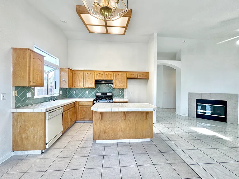 2561 Goldeneye Dr — Photo 17