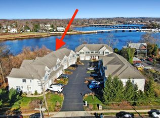 122 Locust Ave, Red Bank, NJ 07701