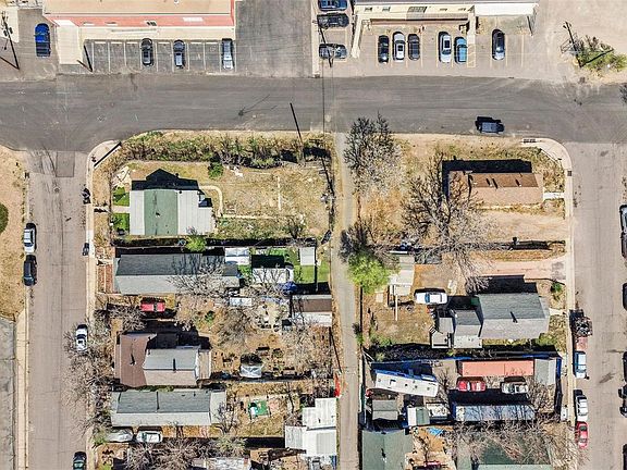 3rd image of 4488 Delaware Street