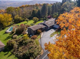 3918 Griffin Rd, Syracuse, NY 13215