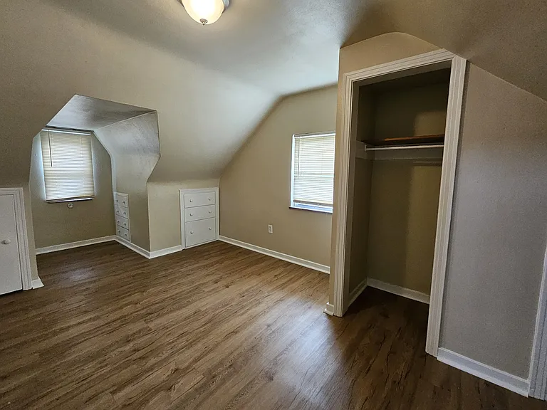 855 Hamil Rd — Photo 18
