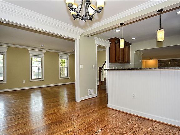 5th image of 21 Quince Mill Ct