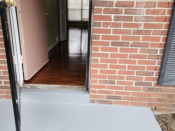 3rd image of 1158 Finch Dr