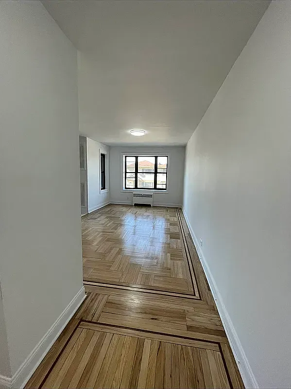 Photo 2 of 7 - 160 Beach 117th St #2M - Far Rockaway, NY Building Photo - 160 Beach 117th St #2M