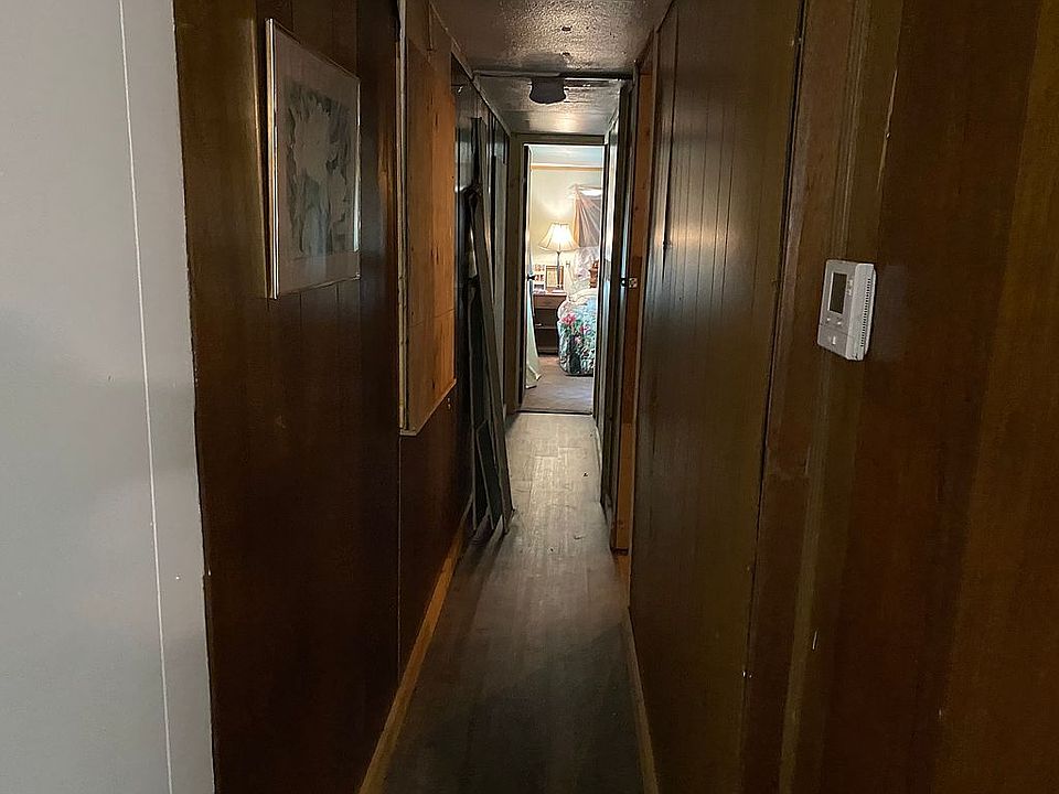 Hall way