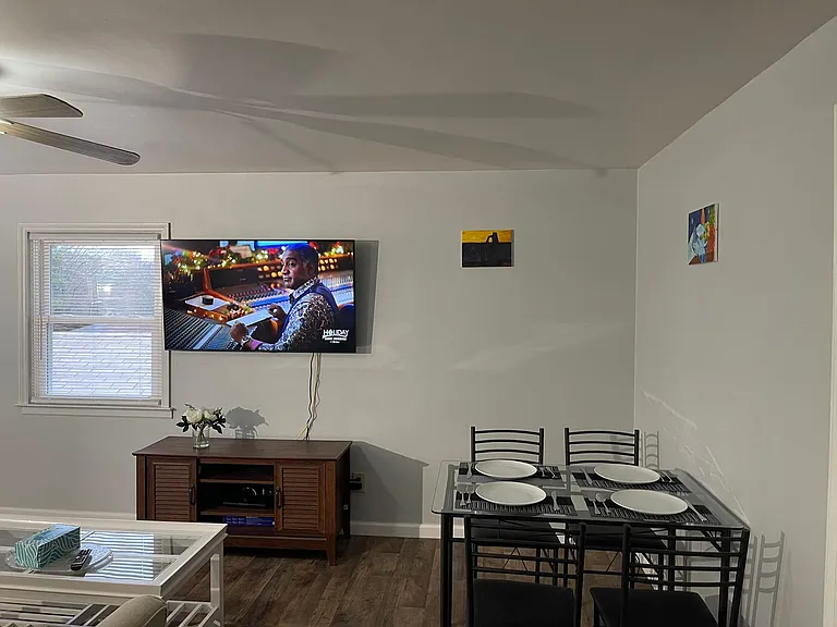 518 Nash St #5 — Photo 4