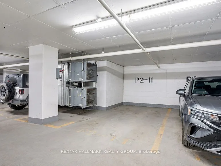 255 Bay St #801 — Photo 30