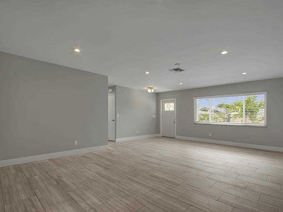 5th image of 405 Flotilla Rd