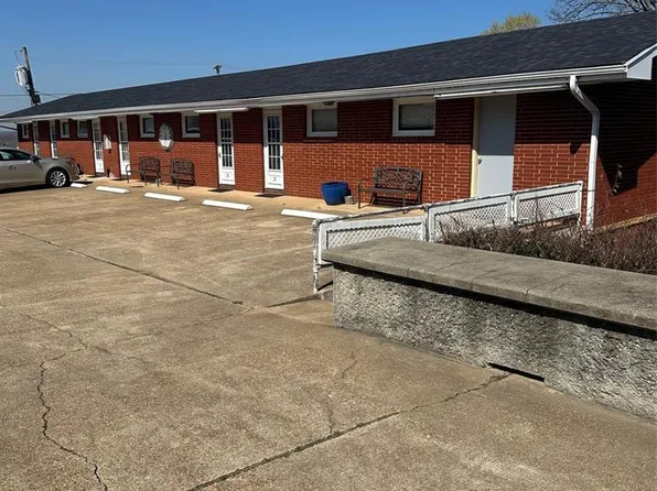 1307 Walnut Street, Doniphan, MO 63935