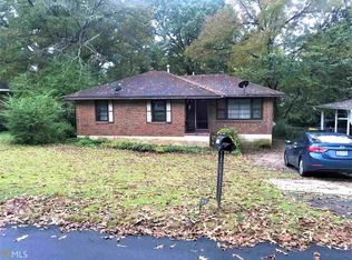1121 Lloyd Dr, Forest Park, GA