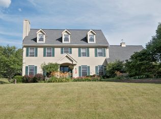 W323S8450 Nebo Trl, Mukwonago, WI 53149