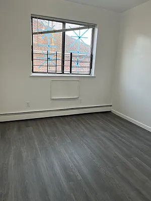 Rented by E Realty International Corp | media 4