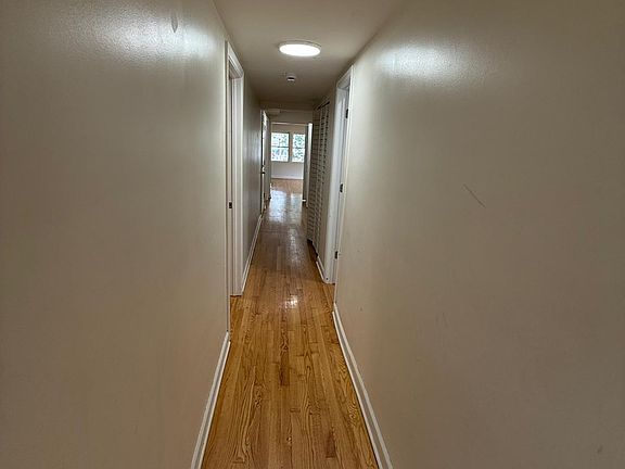5th image of 6336 N Mozart St #1