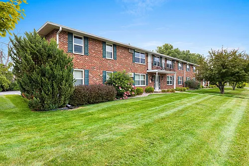 Roland Lane Apartments Photo 1