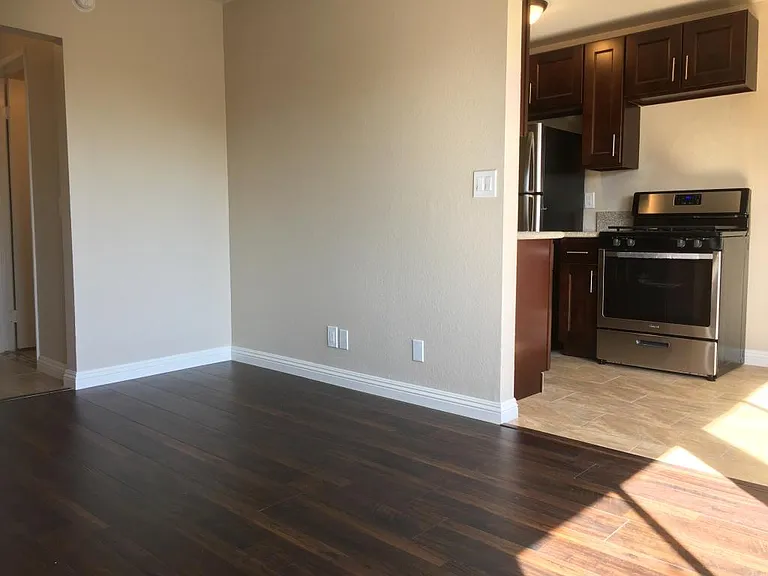 3240 Chapman St #8 — Photo 7