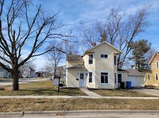 1207 E 2nd Ave, Brodhead, WI 53520