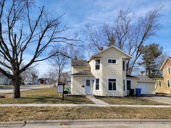 1207 East 2nd Avenue, Brodhead, WI 53520