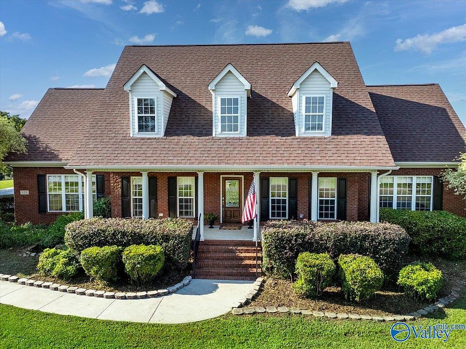 1st image of 111 Standing Oak Dr