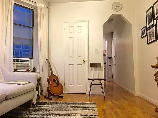 Rented by Compass | media 9