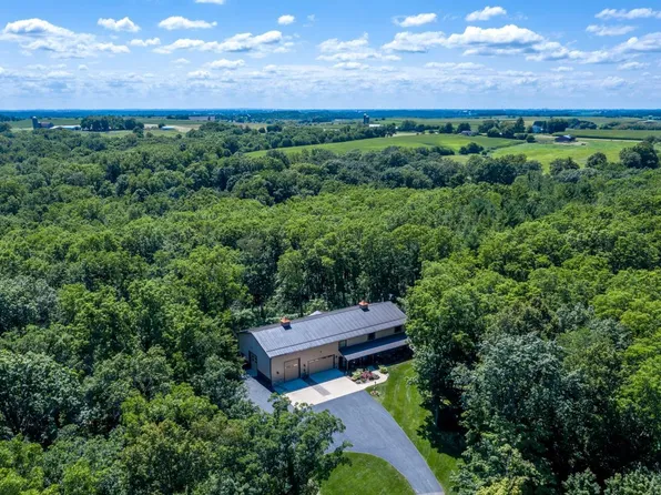 11475 Breniger Lane, Darlington, WI 53530