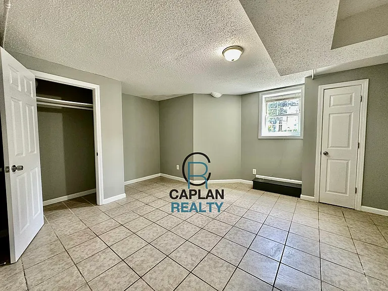 527 East St #1 — Photo 11