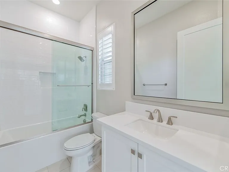 125 Turnstone — Photo 20