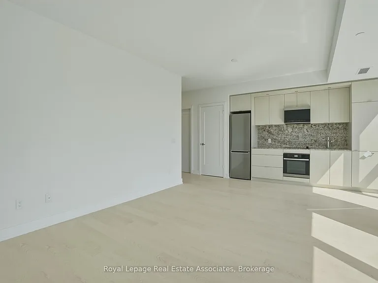 25 Cordova Ave #1410 — Photo 4