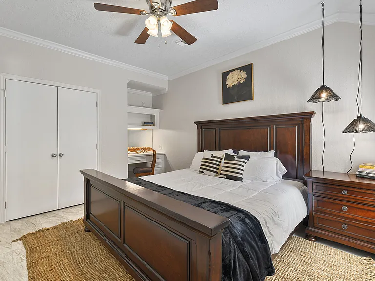 Live Oak Ln — Photo 14