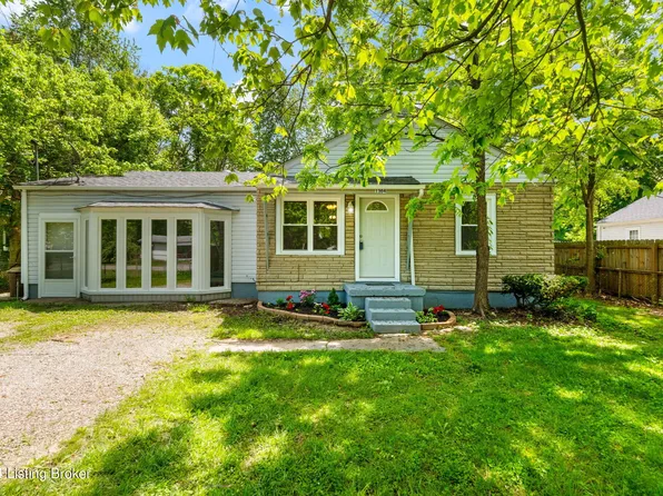 1304 Doris Dr, Fairdale, KY 40118