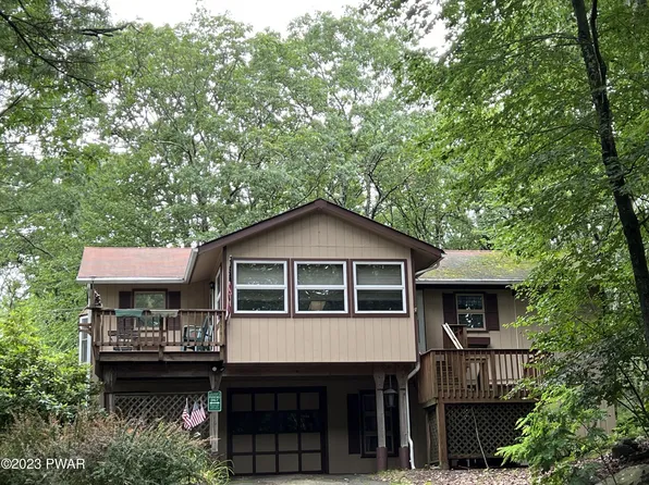 233 Forest Dr, Hawley, PA 18428